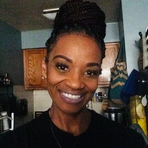 Meet your Posher, Denese